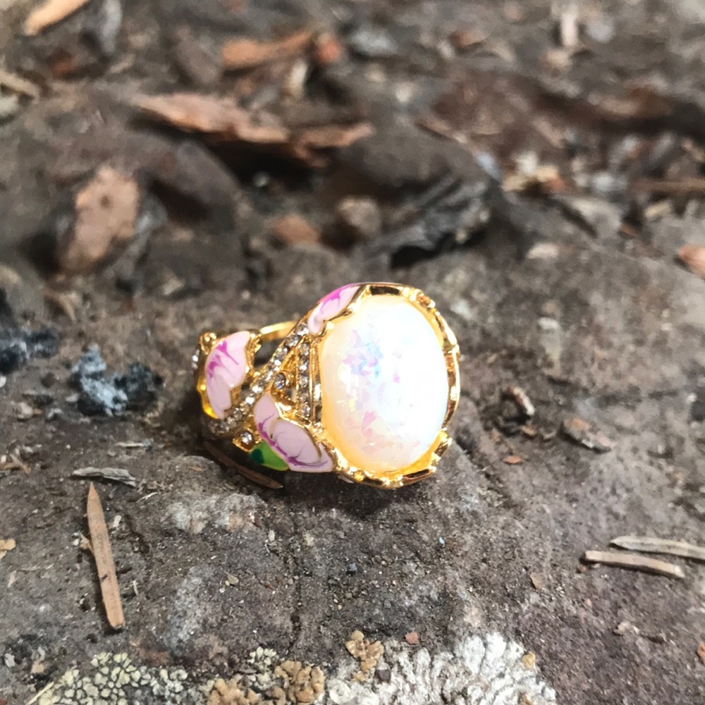 Opal ring